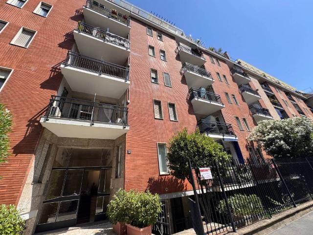 Appartamento in vendita a Milano MI