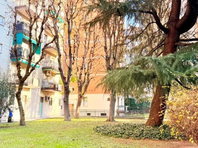 Appartamento in vendita a Milano MI