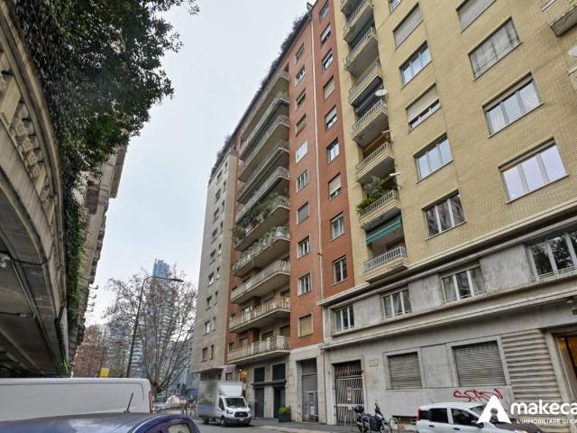 Appartamento in vendita a Milano MI