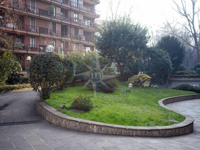 Appartamento in vendita a Milano MI