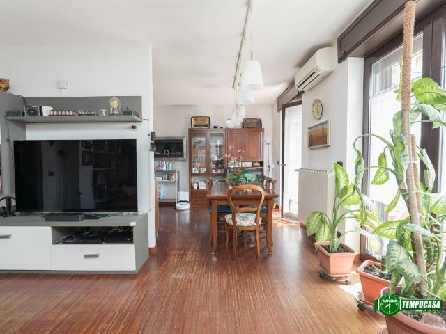 Appartamento in vendita a Milano MI