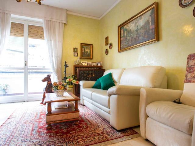 Appartamento in vendita a Milano MI