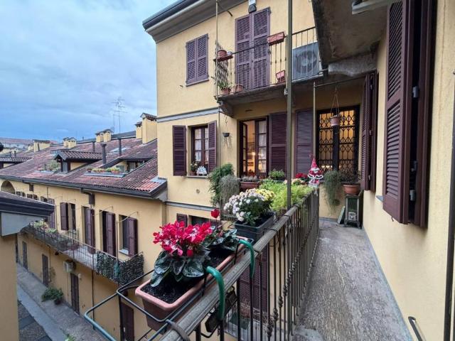 Appartamento in vendita a Milano MI