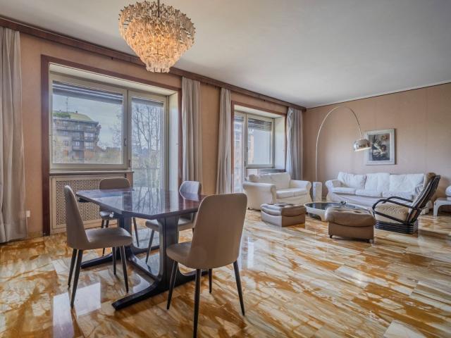 Appartamento in vendita a Milano, Milano Fiera Firenze Sempi. 210m² Milano