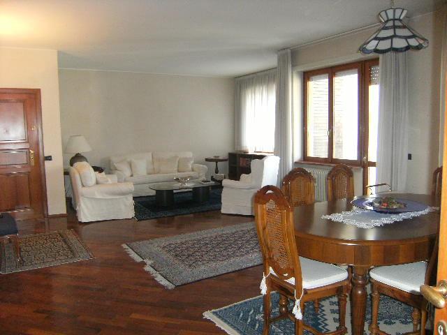 APPARTAMENTO in VENDITA a MILANO SAN SIRO / CERTOSA / ZAVATTARI di 4 vani