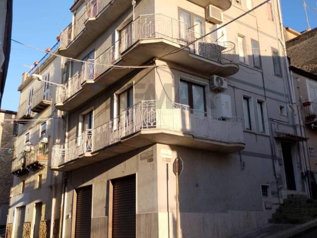 Appartamento in vendita a Mirabella Imbaccari CT