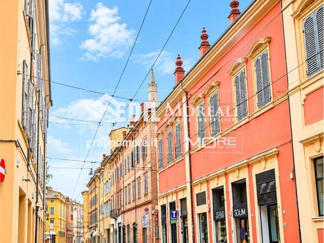 Appartamento in vendita a Modena, Centro Storico