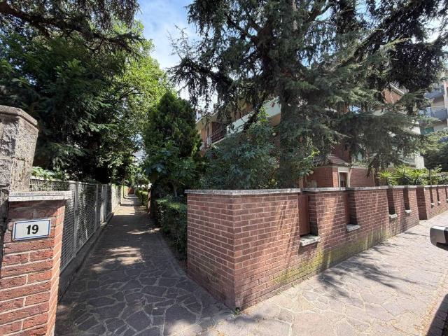 Appartamento in vendita a Modena MO
