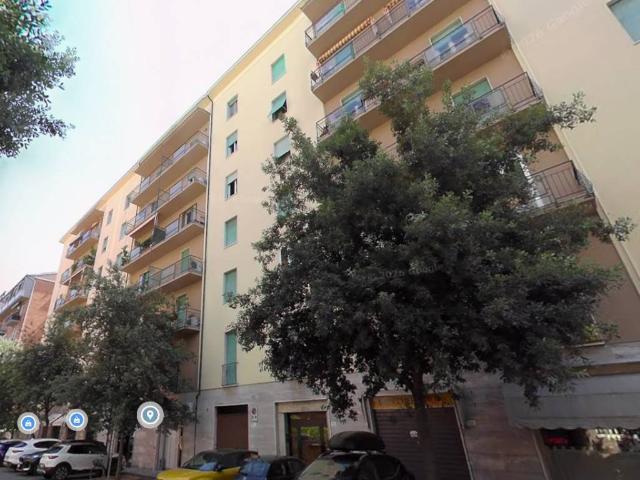 Appartamento in vendita a Modena MO