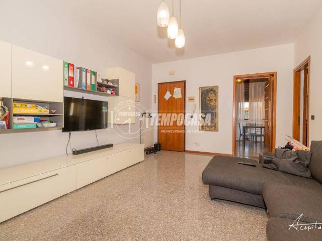 Appartamento in vendita a Modena MO
