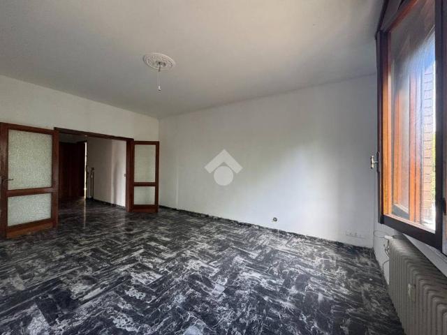 Appartamento in vendita a Modena MO