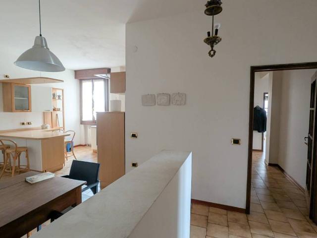 Appartamento in vendita a Modena MO