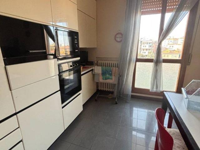 Appartamento in vendita a Modena MO