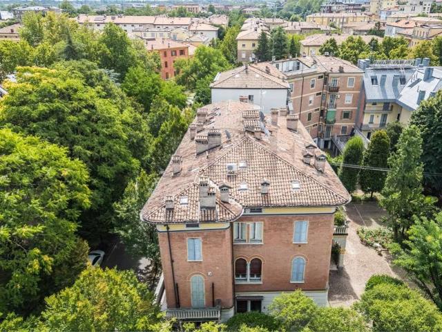 Appartamento in vendita a Modena MO