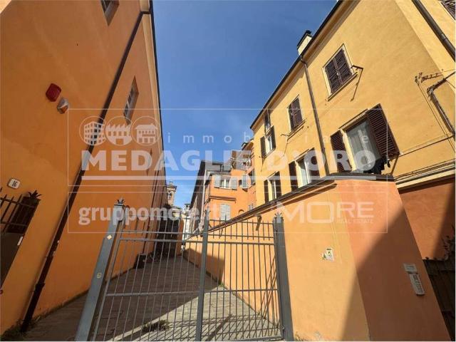 Appartamento in vendita a Modena MO