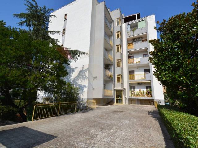 Appartamento in vendita a Modugno BA