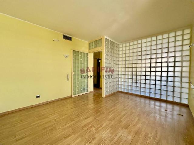 Appartamento in vendita a Modugno BA