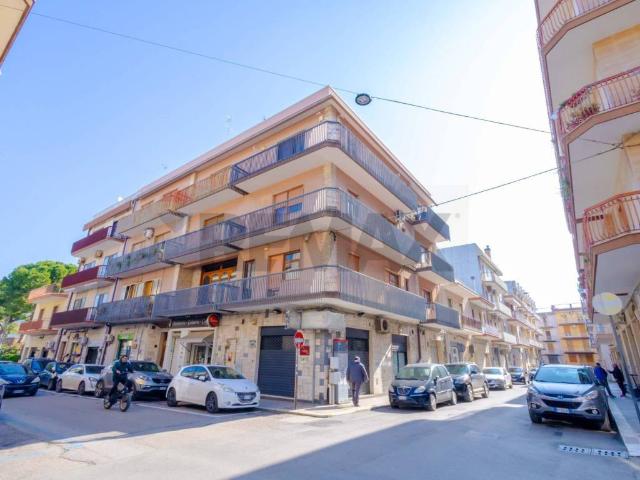 Appartamento in vendita a Mola di Bari BA