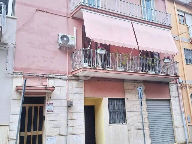 Appartamento in vendita a Mola di Bari BA