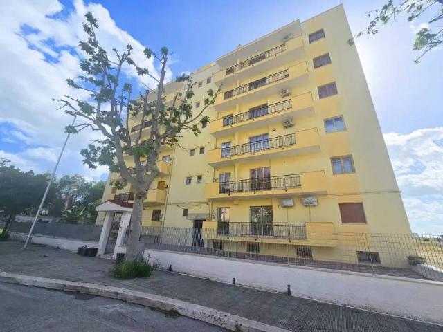 Appartamento in vendita a Mola di Bari BA
