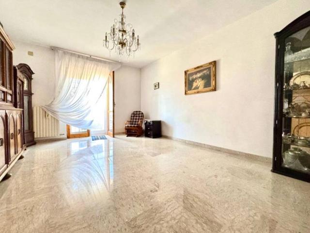 Appartamento in vendita a Mola di Bari BA