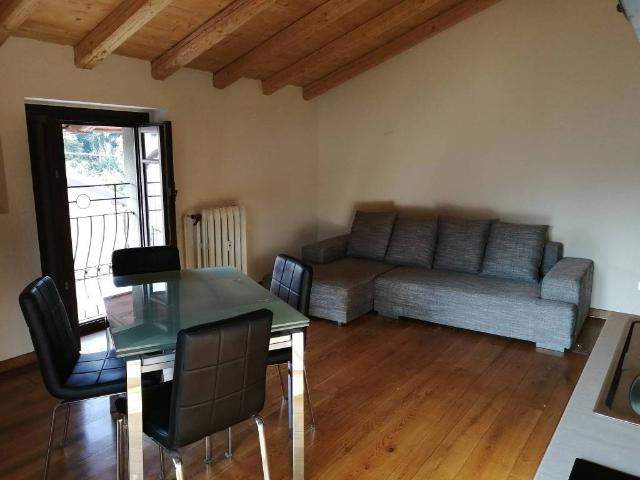 Appartamento in vendita a Molteno LC