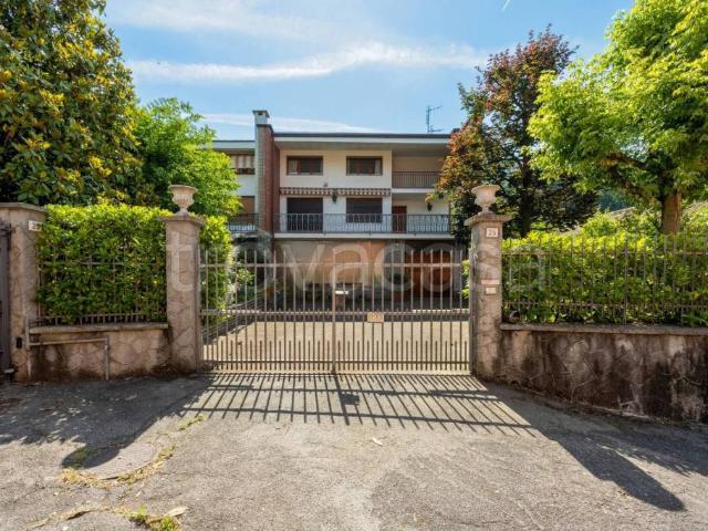 Appartamento in vendita a Moncalieri via Lucrezio Caro, 25, Santa Brigida