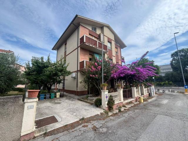 Appartamento in vendita a Mondolfo PU