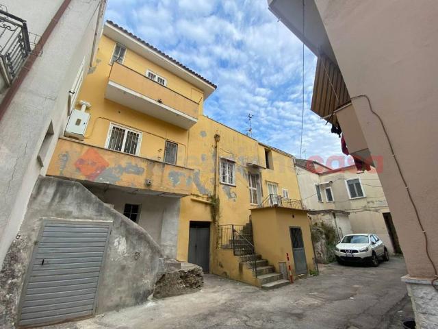 Appartamento in vendita a Mondragone CE