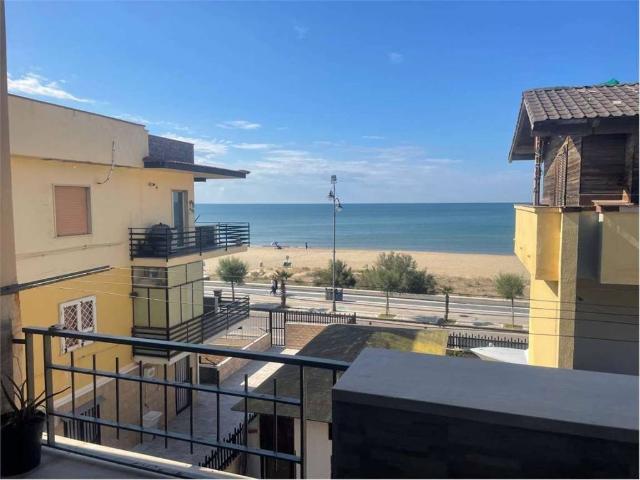 Appartamento in vendita a Mondragone CE