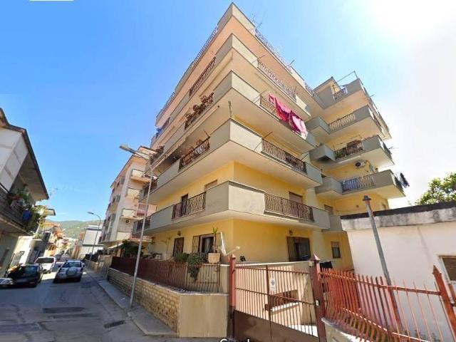 Appartamento in vendita a Mondragone CE