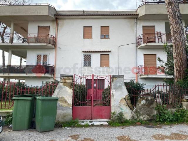 Appartamento in vendita a Mondragone CE