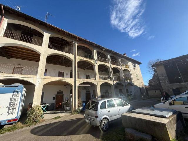 Appartamento in vendita a Monguzzo CO