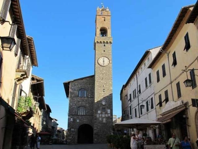 Appartamento in vendita a Montalcino SI
