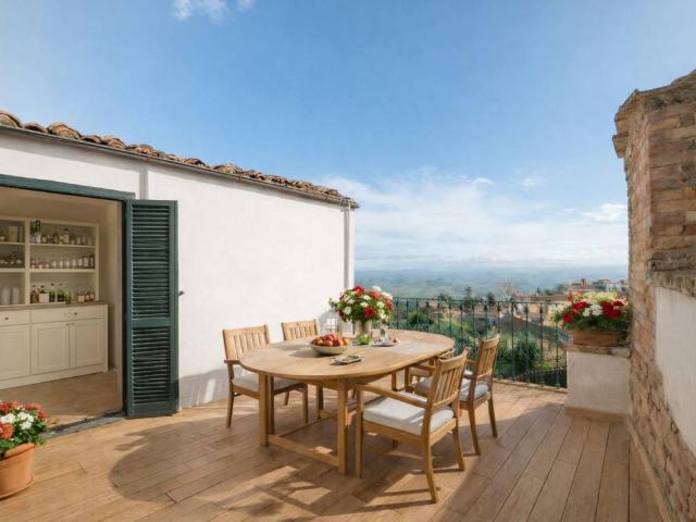Appartamento in vendita a Montalcino SI