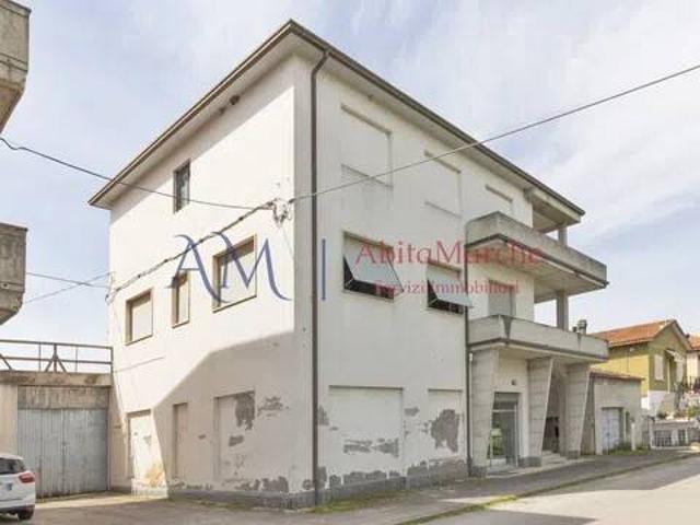 Appartamento in vendita a Montalto delle Marche AP