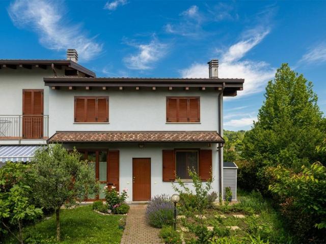 Appartamento in vendita a Montano Lucino CO