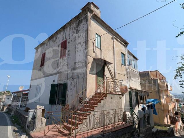 Appartamento in vendita a Monte di Procida NA