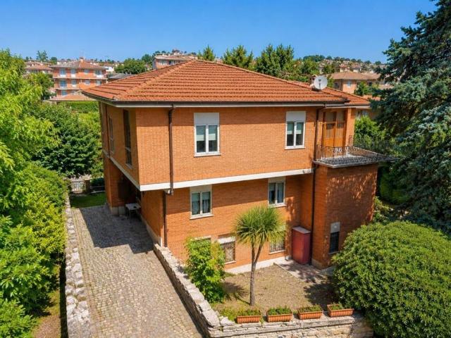 Appartamento in vendita a Monte Porzio Catone RM