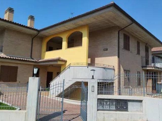 Appartamento in vendita a Monte San Giusto MC
