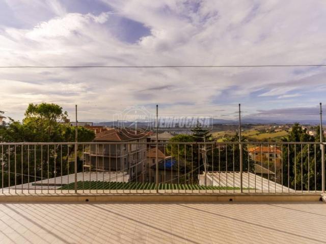 Appartamento in vendita a Monte San Giusto MC