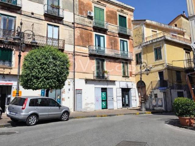 Appartamento in vendita a Montecorvino Rovella corso Umberto I