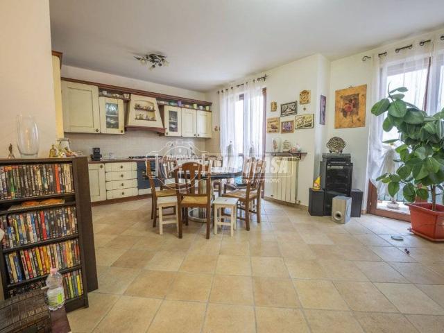 Appartamento in vendita a Montecosaro MC