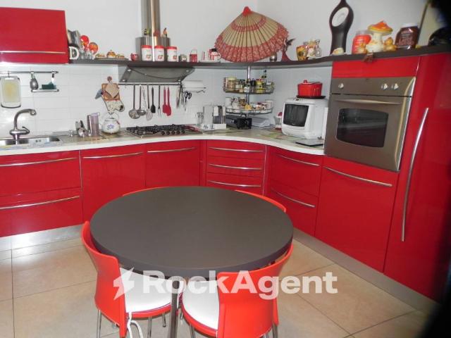 Appartamento in vendita a Montecarotto AN