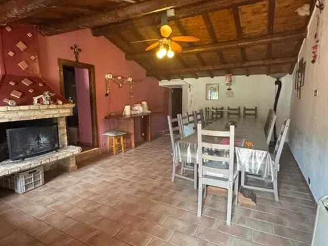 Appartamento in vendita a Montebello di Bertona PE