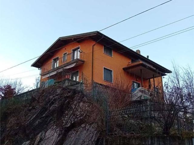 Appartamento in vendita a Montegrino Valtravaglia VA