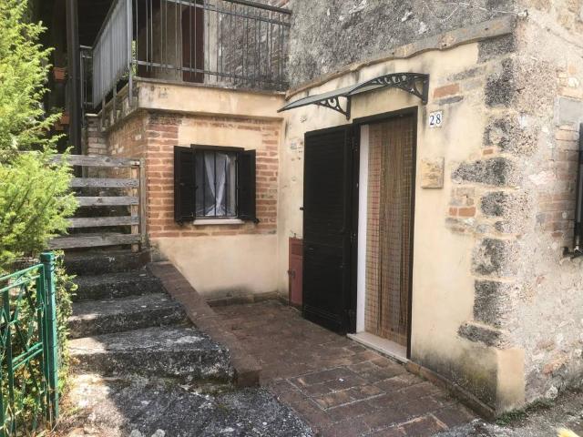 Appartamento in vendita a Montefortino FM