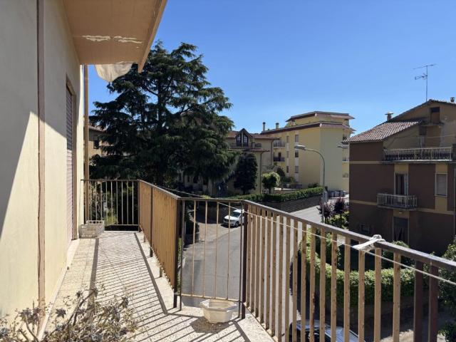 Appartamento in vendita a Montefiascone via Contadini