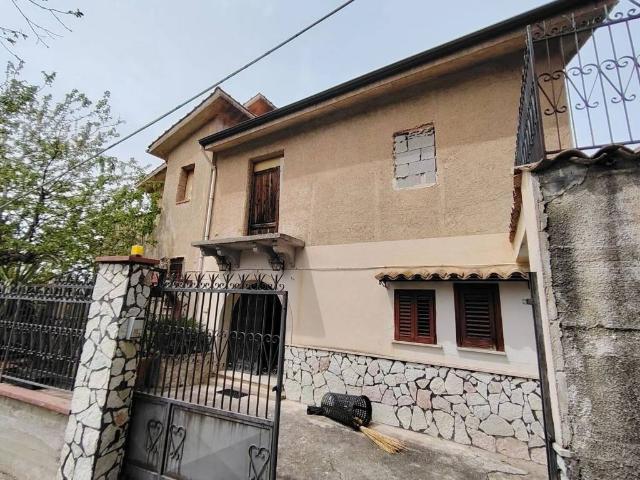 Appartamento in vendita a Montelepre PA