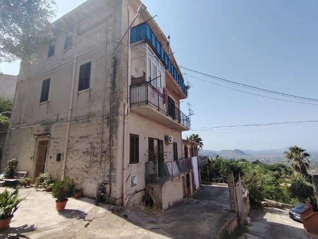 Appartamento in vendita a Montelepre PA